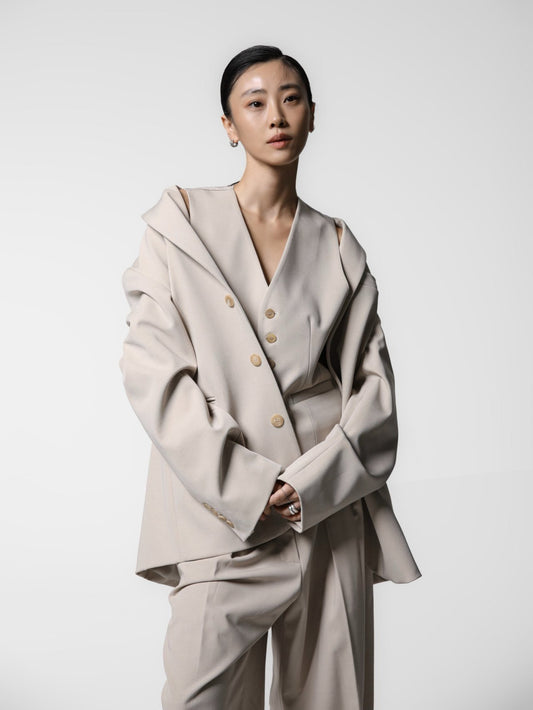 DIMITRI Classic Black Oversized Blazer - Beige - SUENE